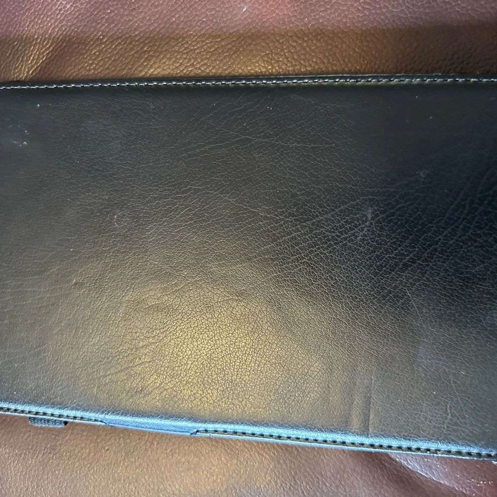 Samsung Tablet 8.4 “ sm-t320 with Case for Ultimate Protection